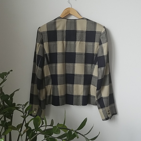 SOLD*** 1980s Navy & Tan Large Check Plaid Blazer - Picture 5 of 8